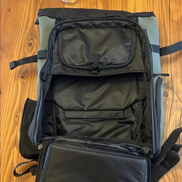 WANDRD PRVKE 21 V2 in Wasatch Green, EUC! - Picture 6 of 11